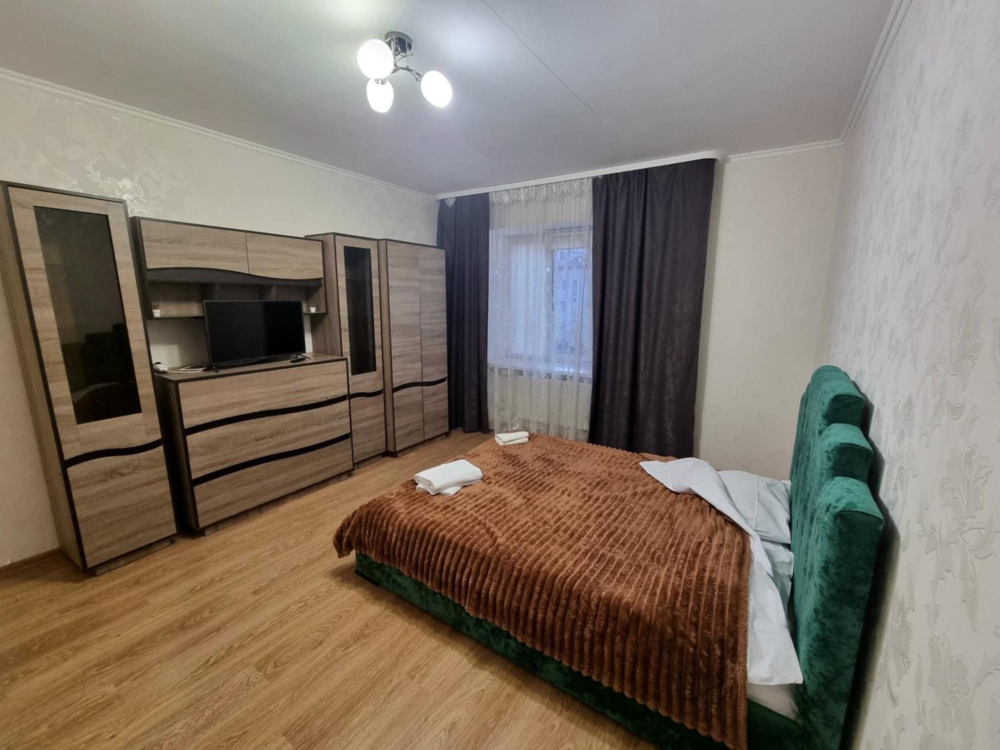 Port City Apartment Lutsk Exterior photo